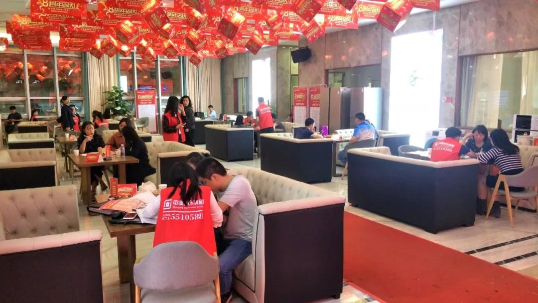 這家公司居然這么火爆，是什么吸引了他們?