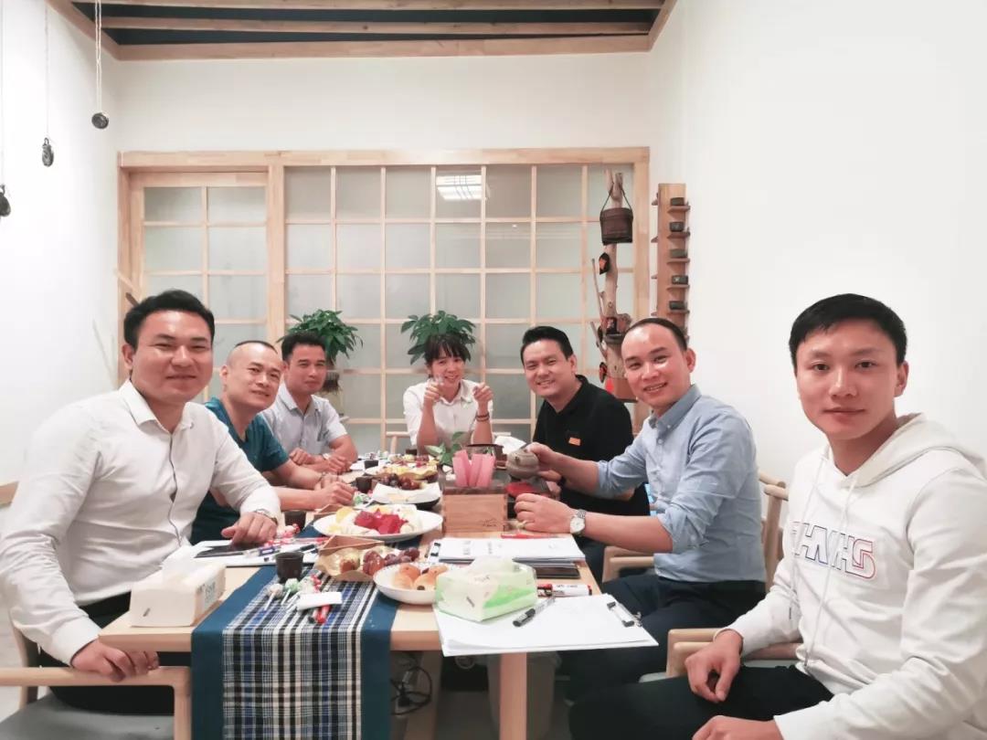 工程、材料中心管理層“裸心會(huì)”丨茶短情長(zhǎng)，一場(chǎng)來(lái)自心靈的對(duì)話！